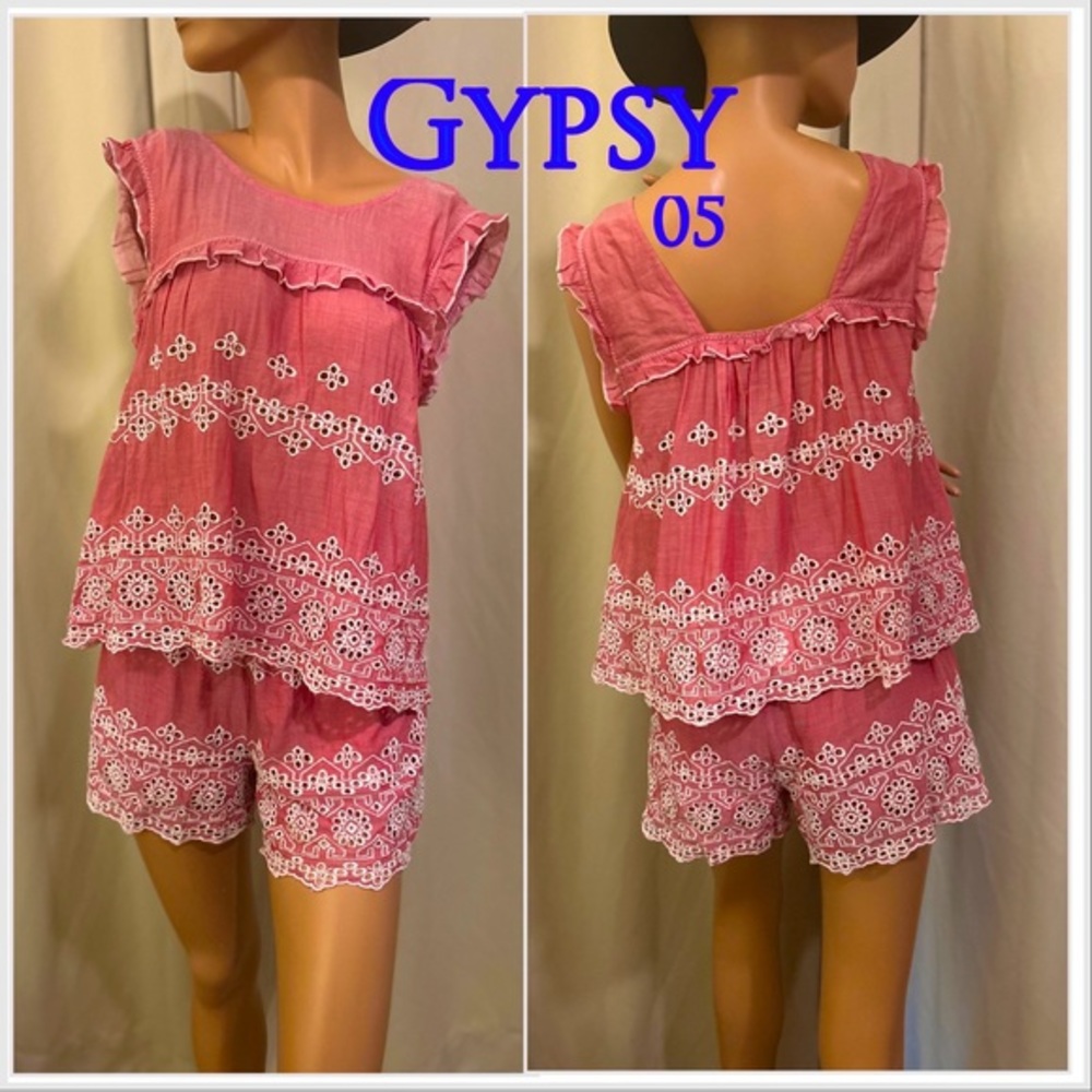 New Gypsy 05 2pc Set Eyelet lace with flutter arm 
$255 Size: S Gypsy 05